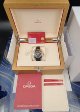 Load image into Gallery viewer, Omega 21532442101001 Seamaster Planet Ocean