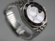 Load image into Gallery viewer, Rolex GMT-Master II Pepsi Jubilee Bracelet 126710BLRO