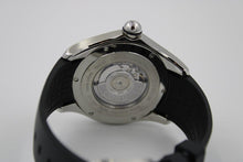 Load image into Gallery viewer, Corum Bubble Skull  - 082.310.20/0371 SK01
